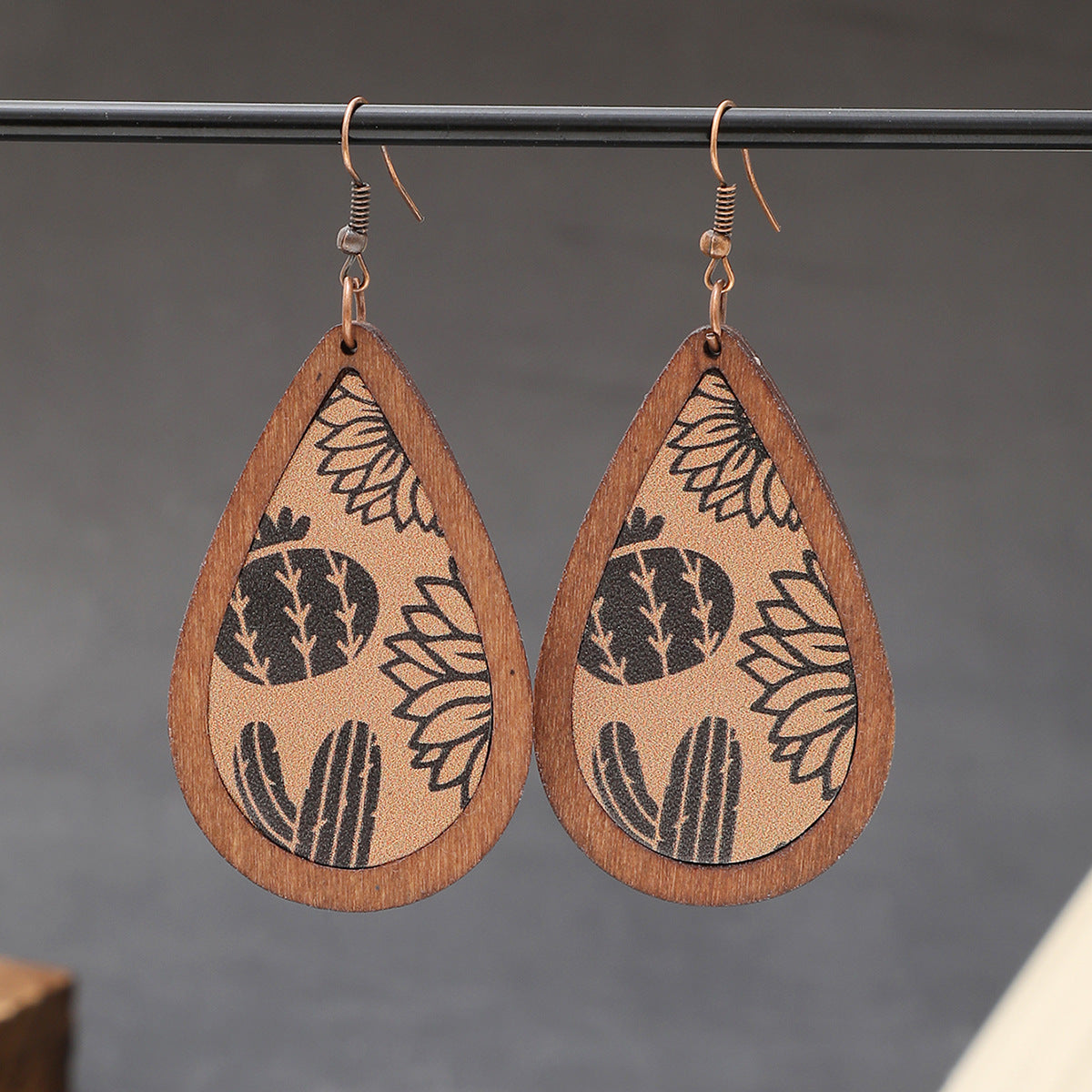 Wholesale Western Cowboy Cactus Bull Head Retro Totem Pattern Leather Wood Earrings