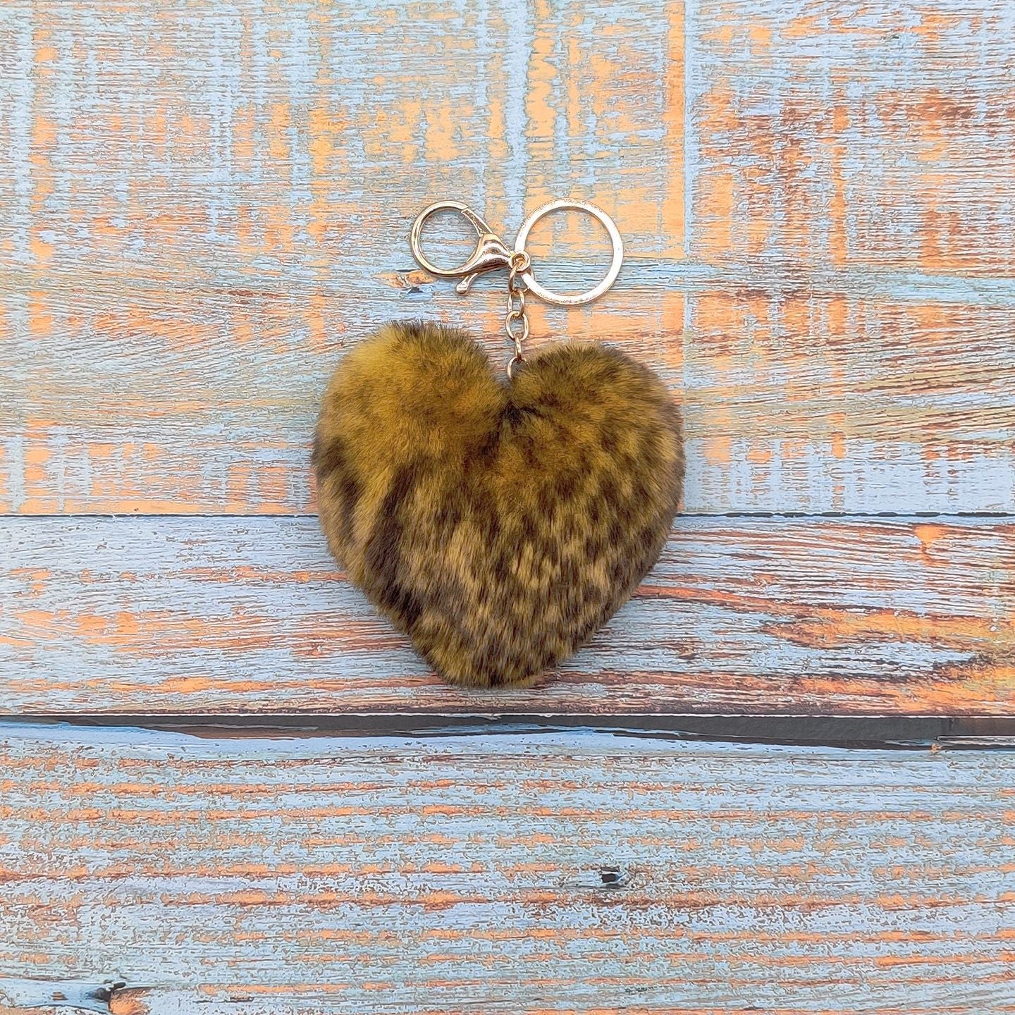 Wholesale  leopard love heart-shaped keychain