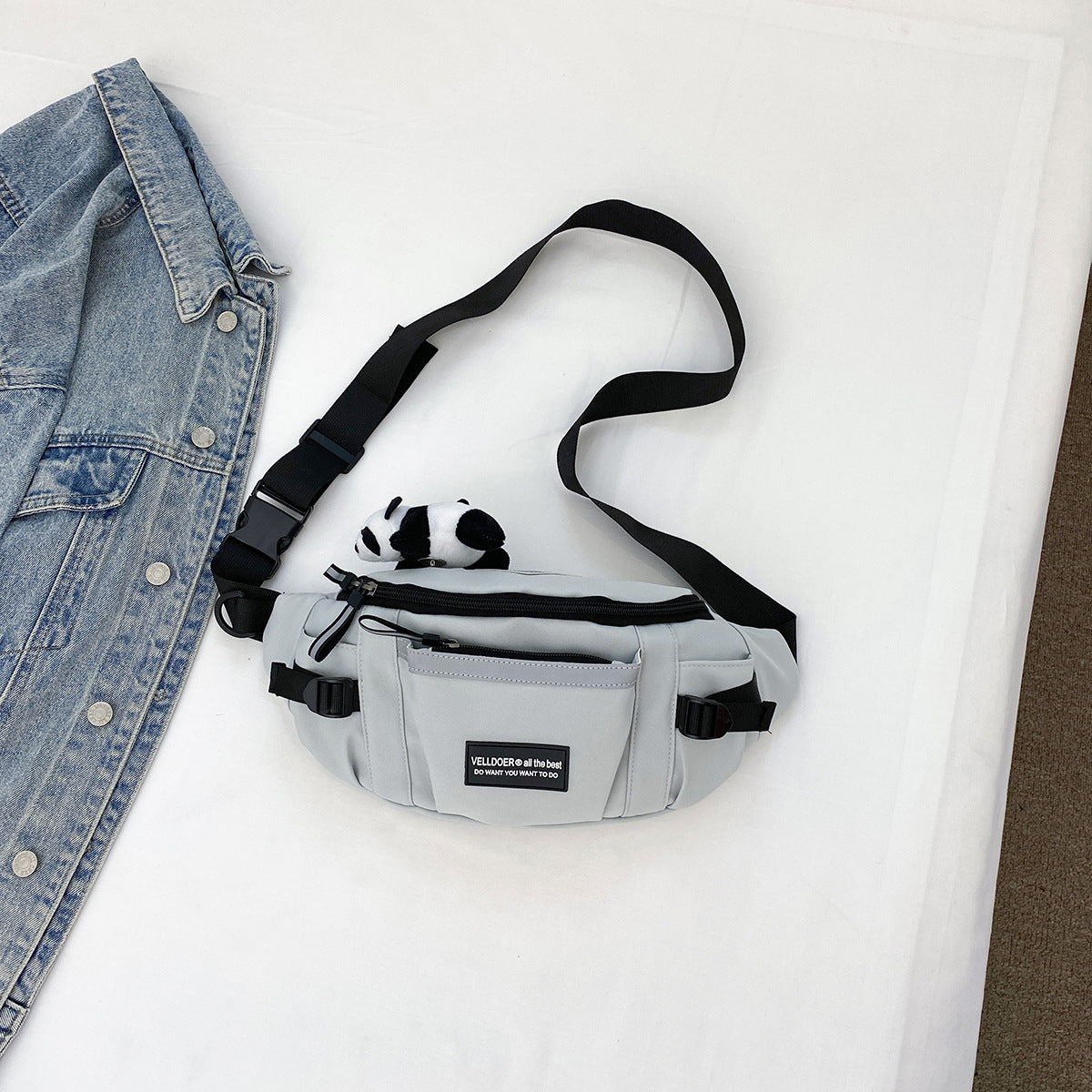 Wholesale Men's chest bag workwear style sports messenger bag versatile student cycling shoulder waist bag