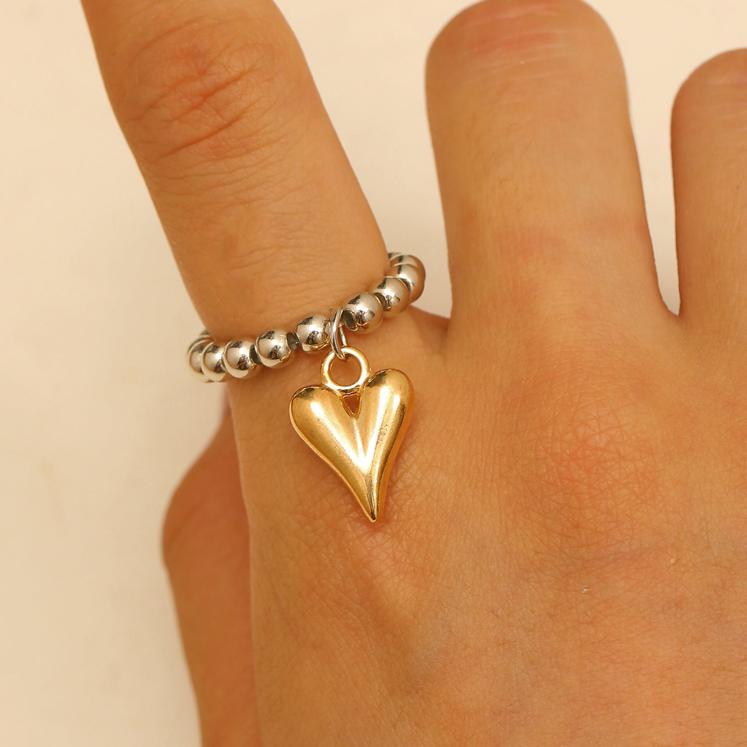 Wholesale Handmade beaded elastic cord heart pendant ring