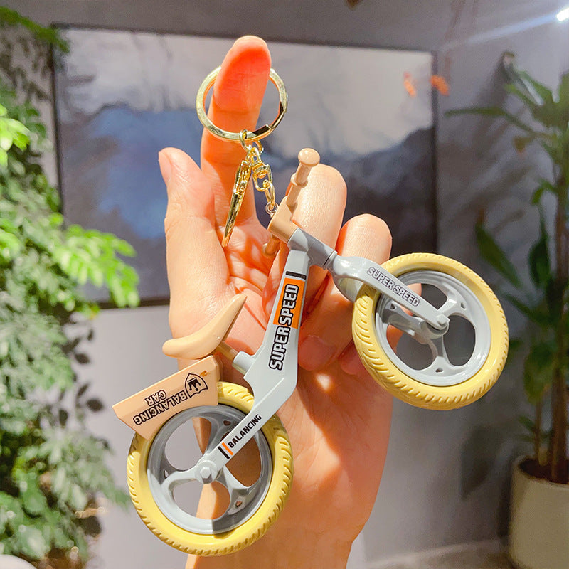 Wholesale Creative Assembled ABS Bicycle Model Keychain