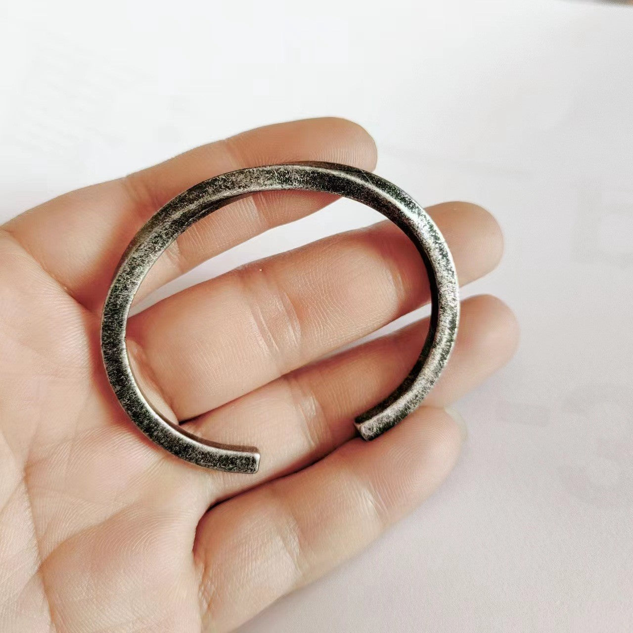Wholesale Retro Woven Twist Open Cuff Men S Bracelet Geometric Design Silver Tone Jewelry Accessory Trendy Boutique Resale Gift
