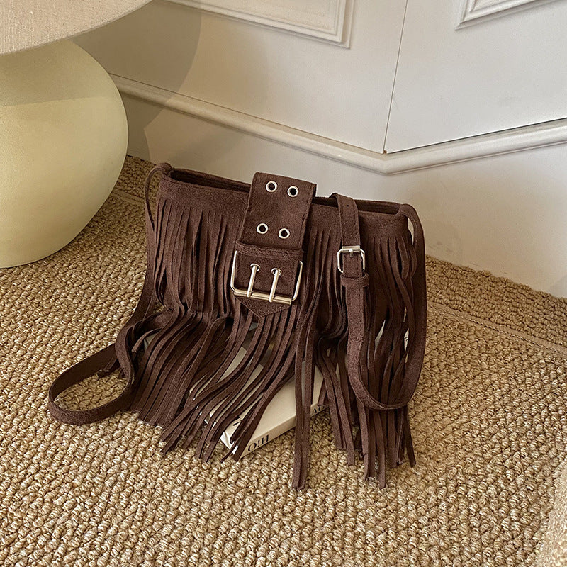 Wholesale Retro shoulder crossbody tassel bag