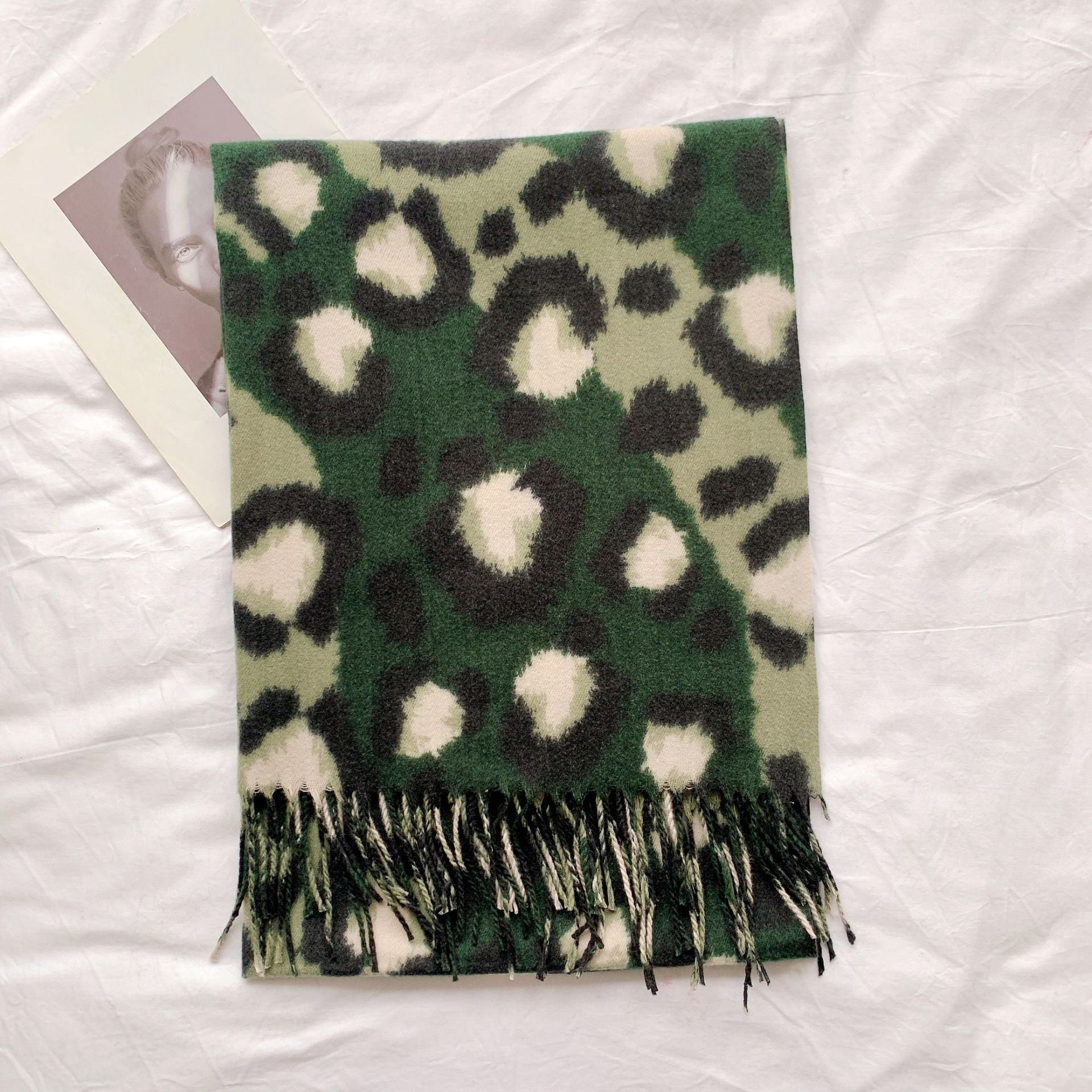 Wholesale Autumn and Winter Tassel Bright Color Splicing Leopard Print Imitation Cashmere Scarf