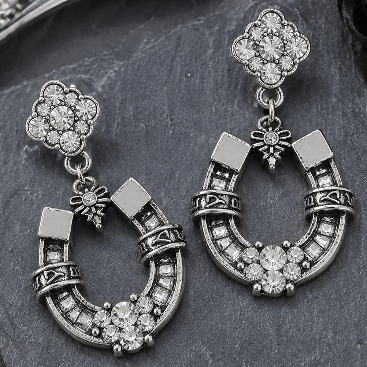 Wholesale American Retro Horseshoe Rhinestone Earrings Western Style Chic Fashion Accessory For Party