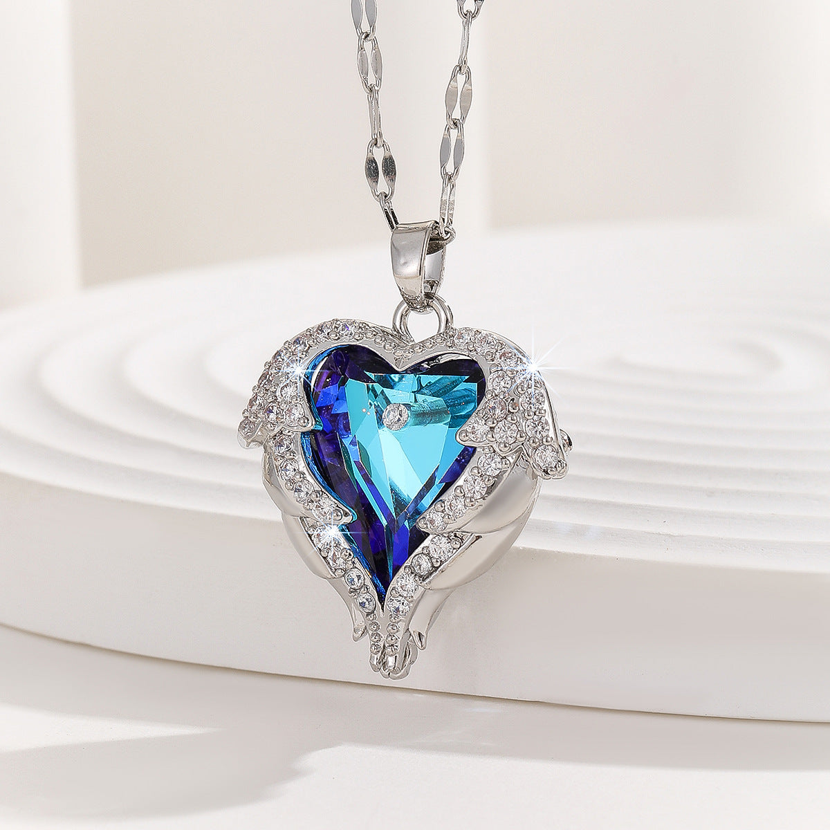 Wholesale Valentine' s Day Heart of the Ocean Necklace