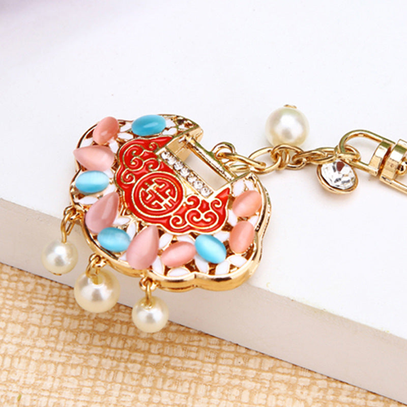Wholesale Metal Pink Rhinestone Lucky Bag Keychain Chinese Style Car Key Accessory For Women Gift