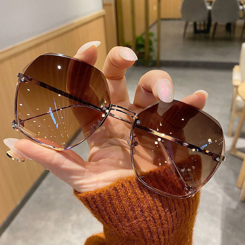 Wholesale Summer Internet Celebrity Trendy Sunglasses Frameless Cut Edge Gradient Color Gradient Sunglasses Women's Korean Style Fashion Large Frame Glasses