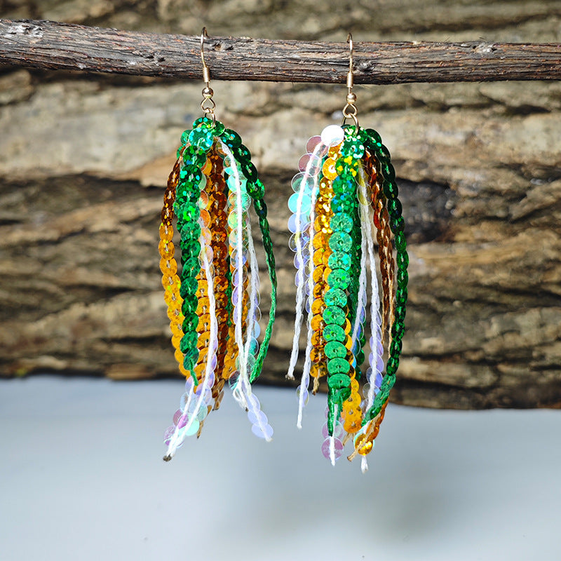 Wholesale Shiny Laser Green Sequin Round Tassel San Patrick Atmosphere Earrings