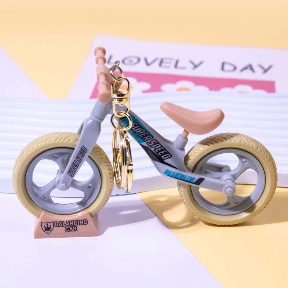 Wholesale Creative activity mountain bike personality male and female couple keychain