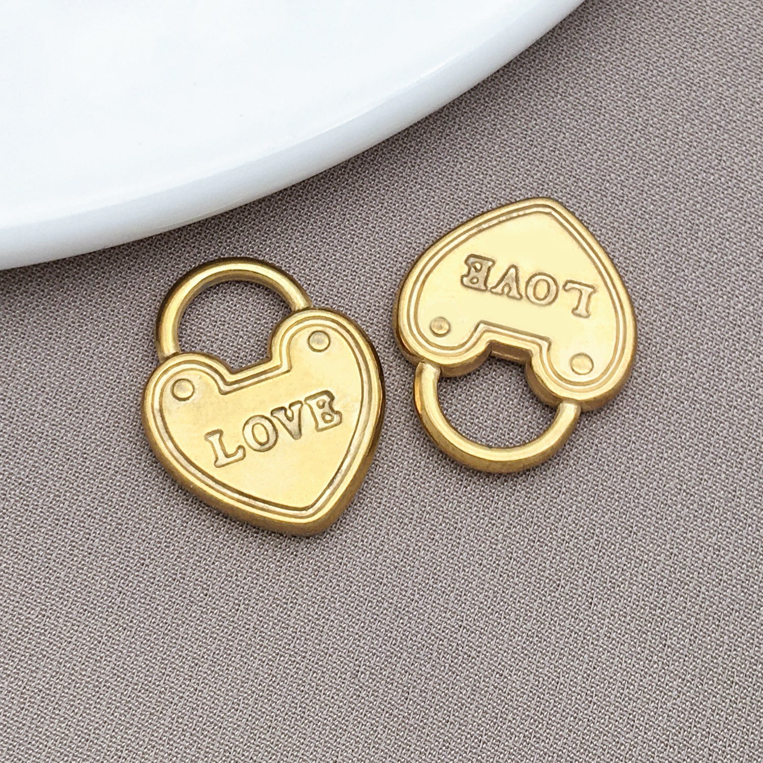 Wholesale Smooth Love Key Love Lock Stainless Steel Pendant