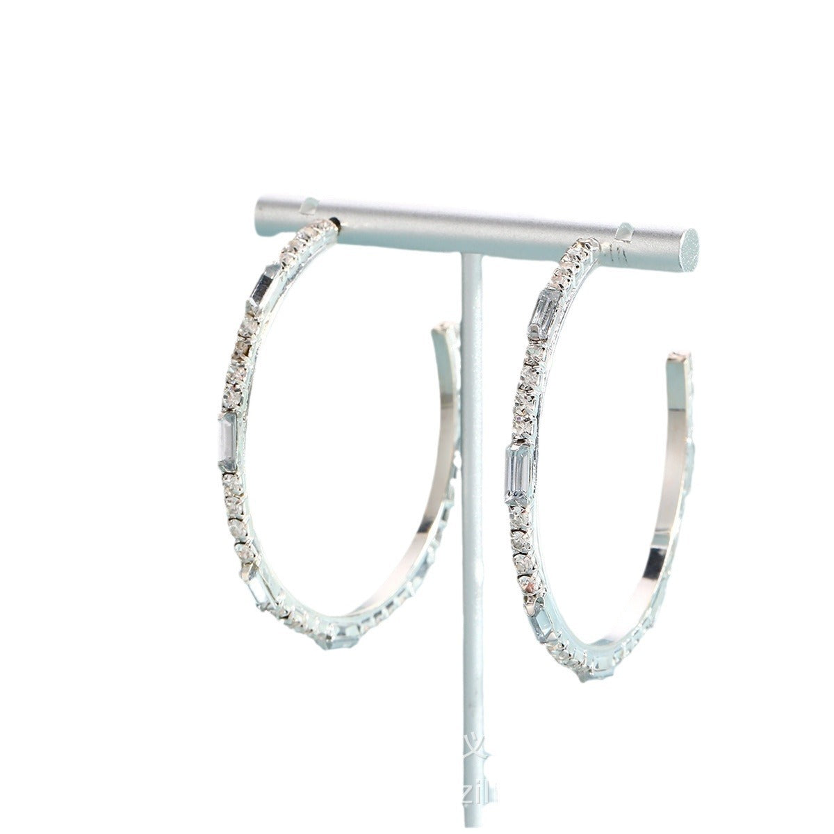Wholesale C-shaped Diamond Earrings
