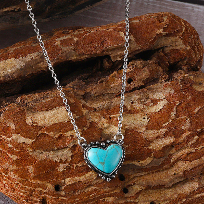 Wholesale Antique Silver Heart Earrings Necklace Set Sweet Romantic Jewelry For Party Gift Resale