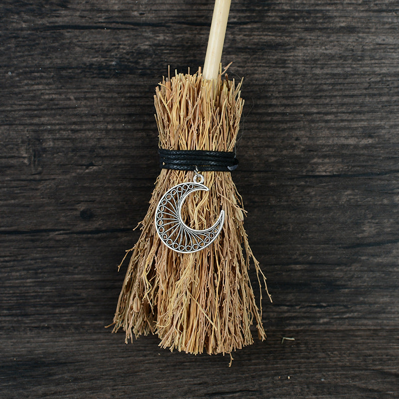 Wholesale mini broom pendant