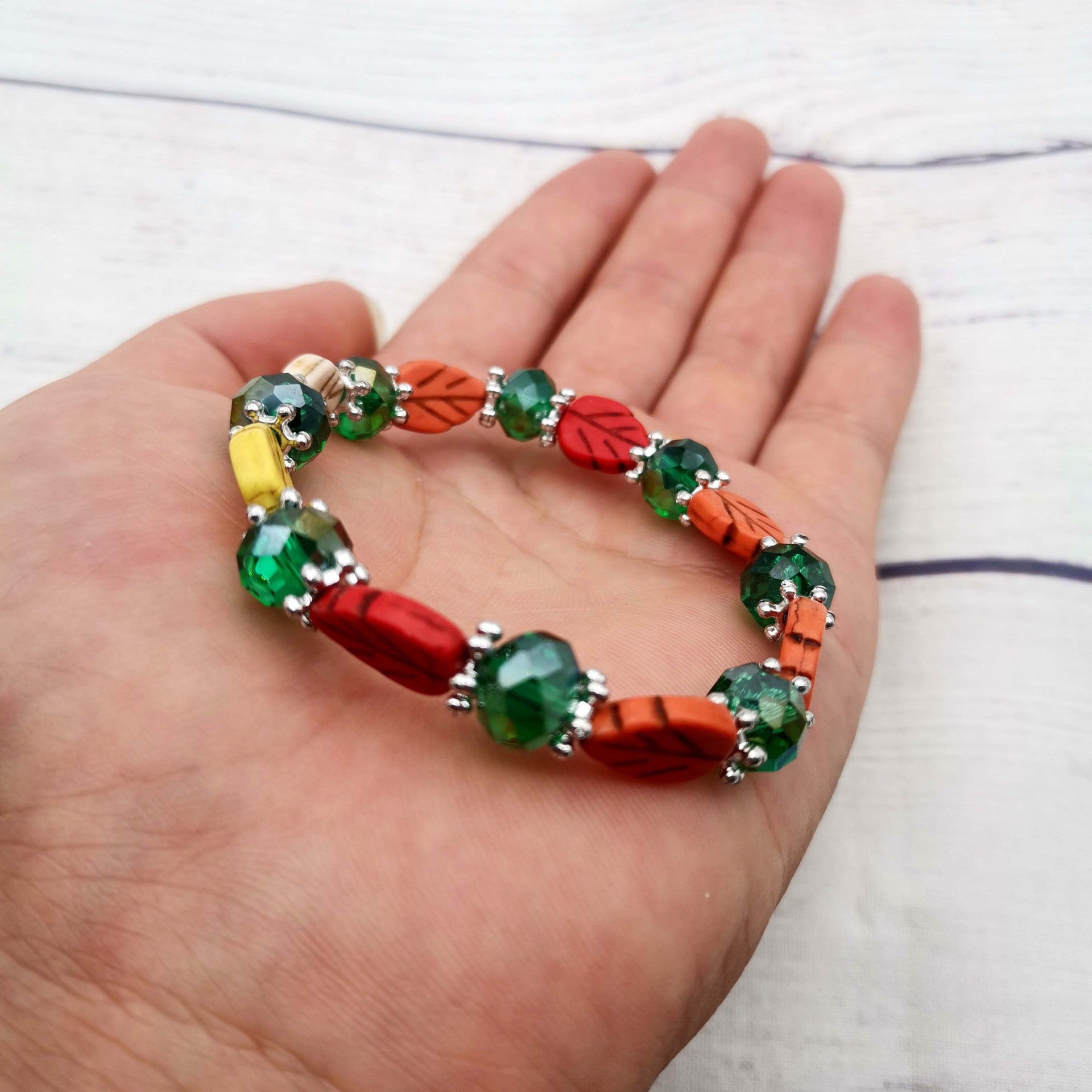 Wholesale Colorful Leaf Shape Turquoise Green Rhombus Natural Crystal Glass Bracelet