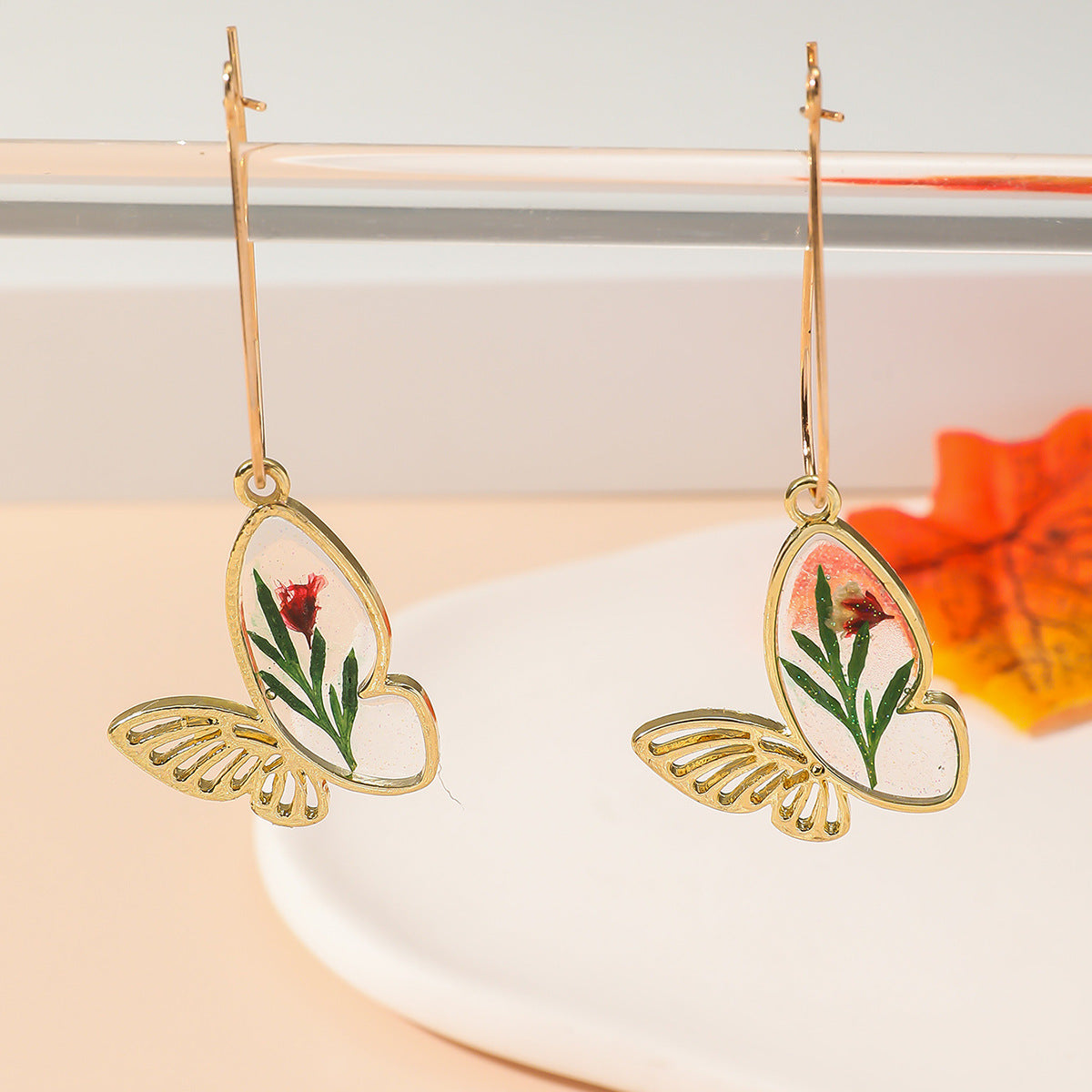 Wholesale Fashion Dried Flower Epoxy Butterfly Earrings