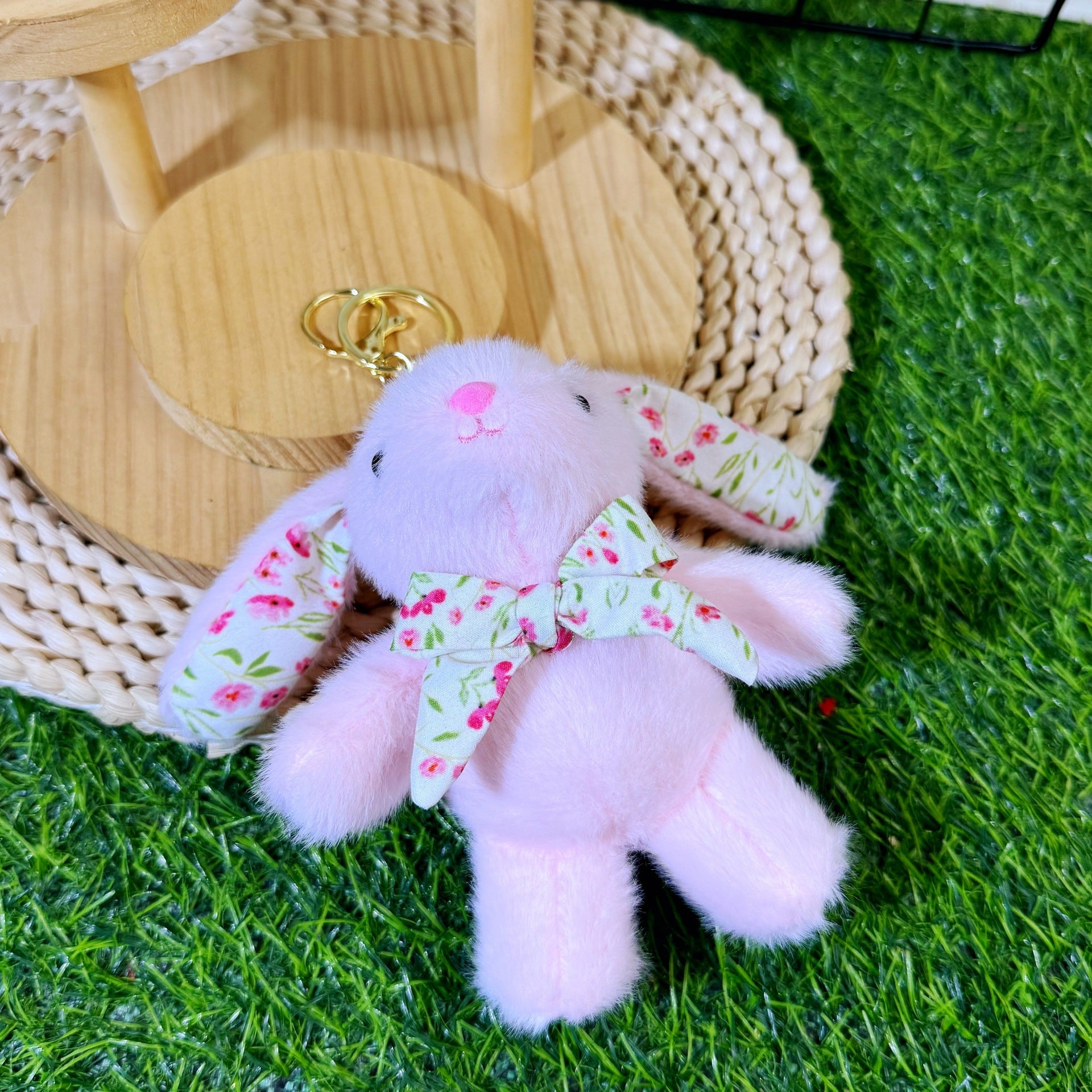Wholesale Cute floral bow hanging ear rabbit plush cartoon keychain