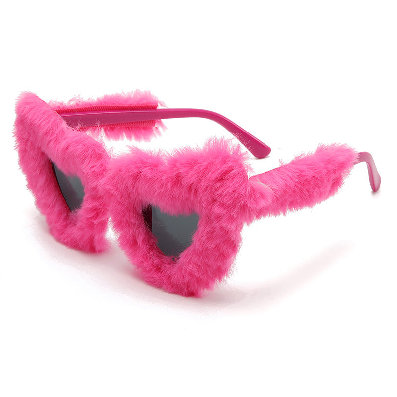Wholesale new fashion glasses plush lovely sunglasses peach heart ball party funny heart sunglasses