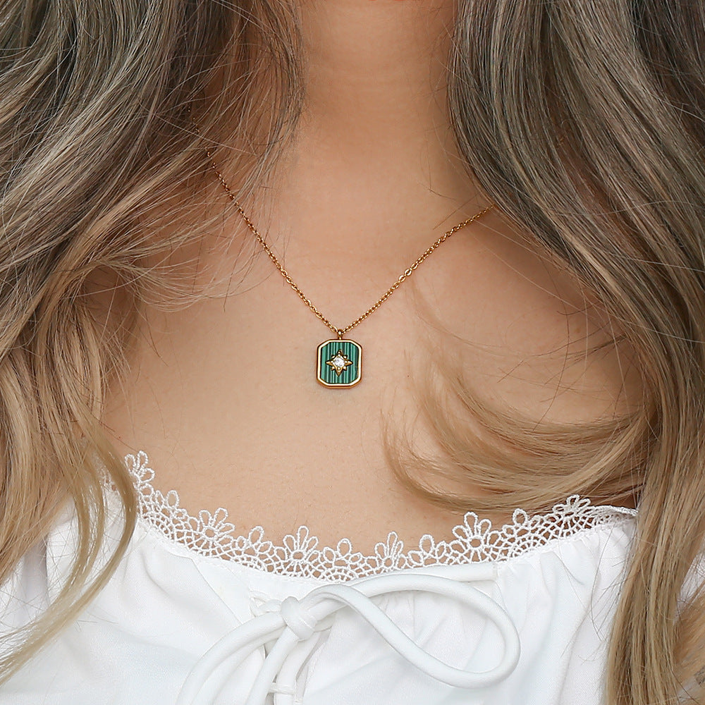 Wholesale Vintage Eight-pointed Star Acrylic Shell Square Necklace