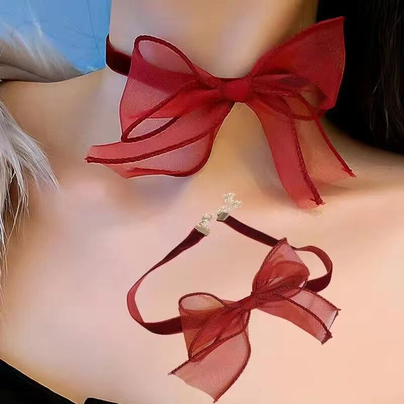 Wholesale Retro girl' s necklace with dark night rose and ns