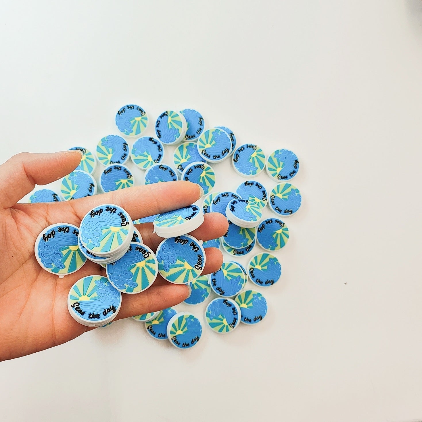 Wholesale 10pcs Creative Cartoon Focus Beads Ocean Wave Silicone Beads