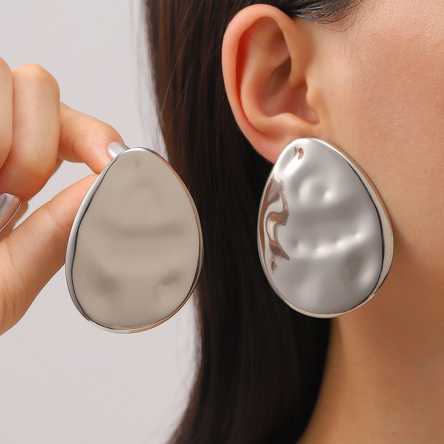 Wholesale Vintage Lava Texture Irregular Geometric Earrings For Women Gold Metal Electroplated Fashion Accessory