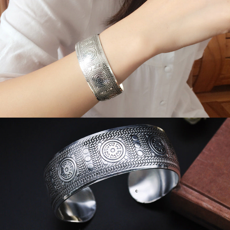 Wholesale Ancient silver open bracelet for women retro Bohemian ethnic style carved pattern elephant wide Bracelet jewelry