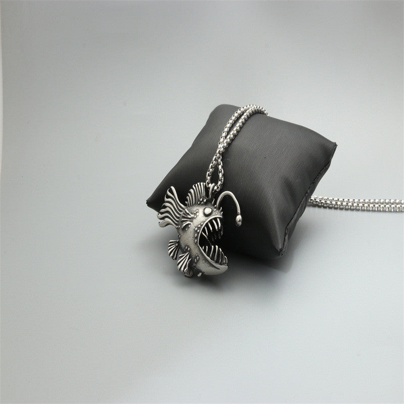 Wholesale Street hip hop retro men's stainless steel fish necklace