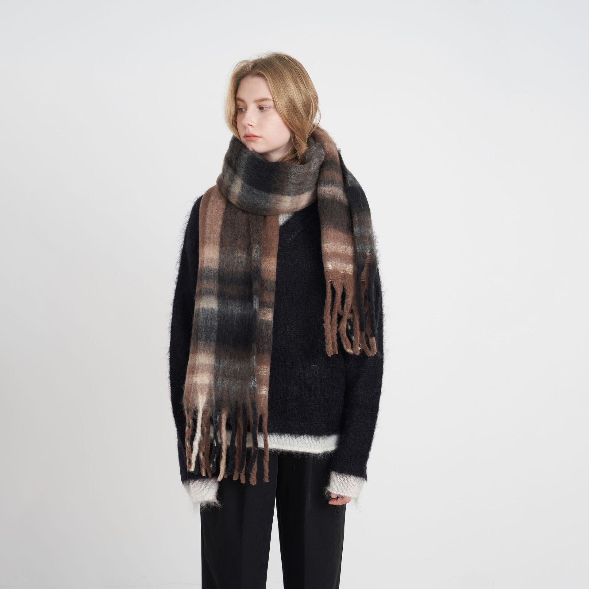 Wholesale Autumn and Winter Thickened Warm and Soft Multi-color Plaid Splicing Tassel Scarf