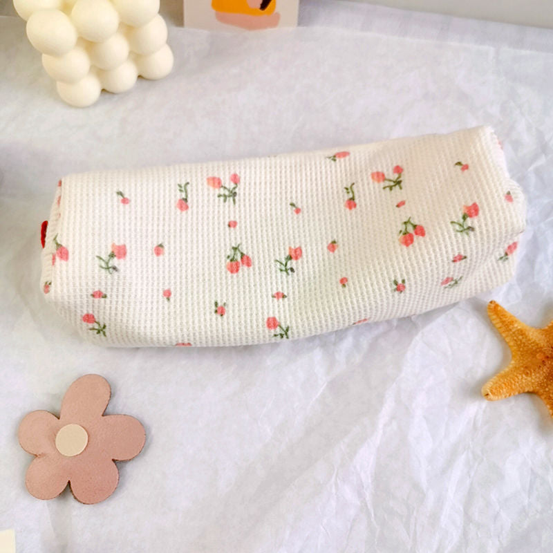 Wholesale Simple Large Capacity Small Floral Polyester Pencil Case