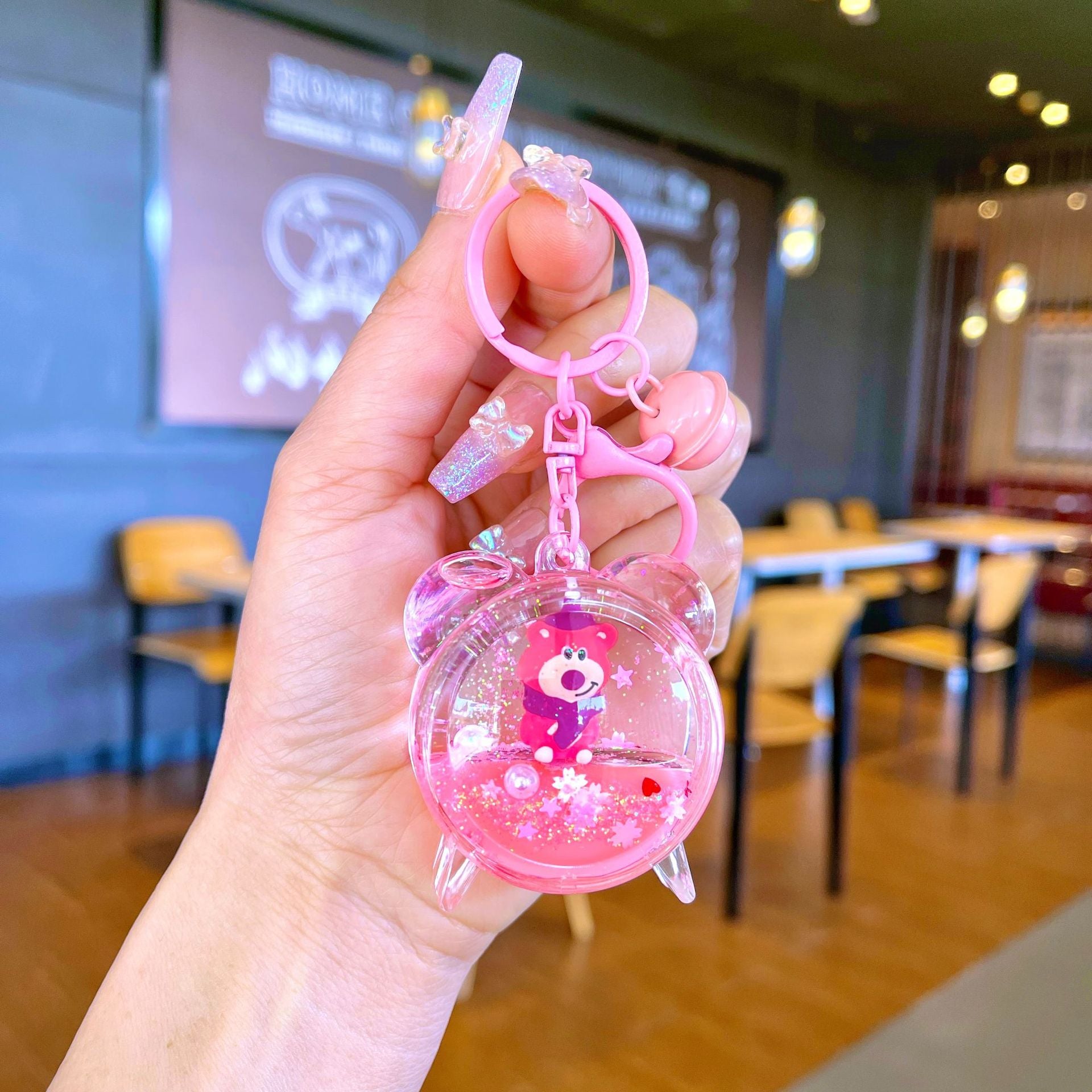 Wholesale Oil filled pink strawberry bear quicksand Keychains