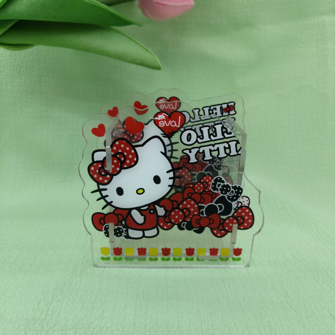 Wholesale  Creative Cute Cartoon Acrylic Pen Holder  OLY Exclusive