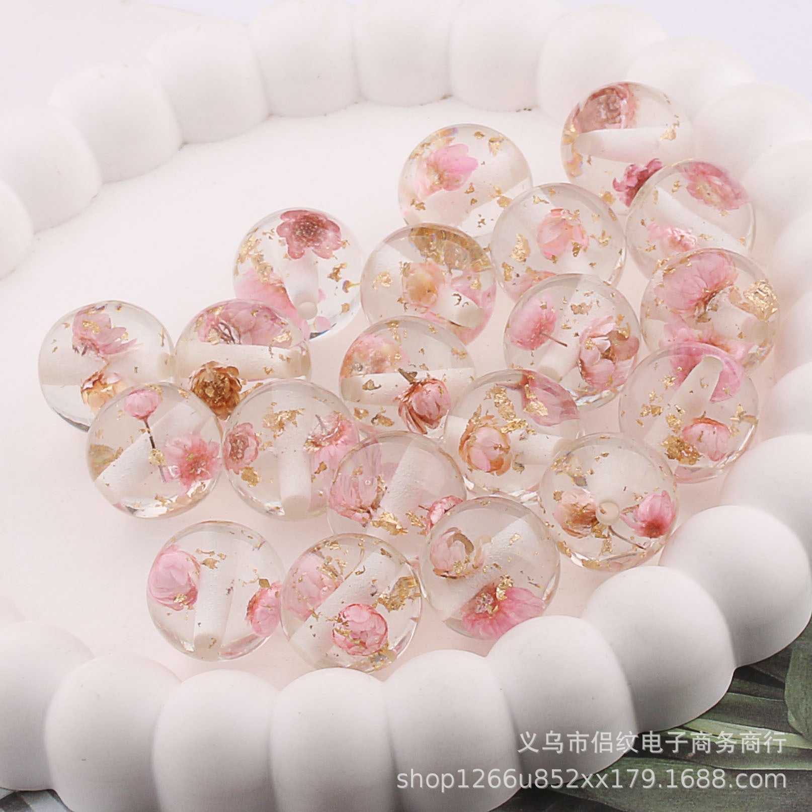 Wholesale 20PCS 16mm Colorful Transparent Resin Gold Foil Straight Hole Balls