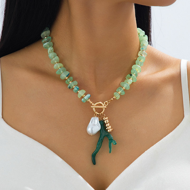 Wholesale Electroplated Alloy Handmade Woven Shell Pearl Beach Vacation Necklace Fashion Accessory For Resale