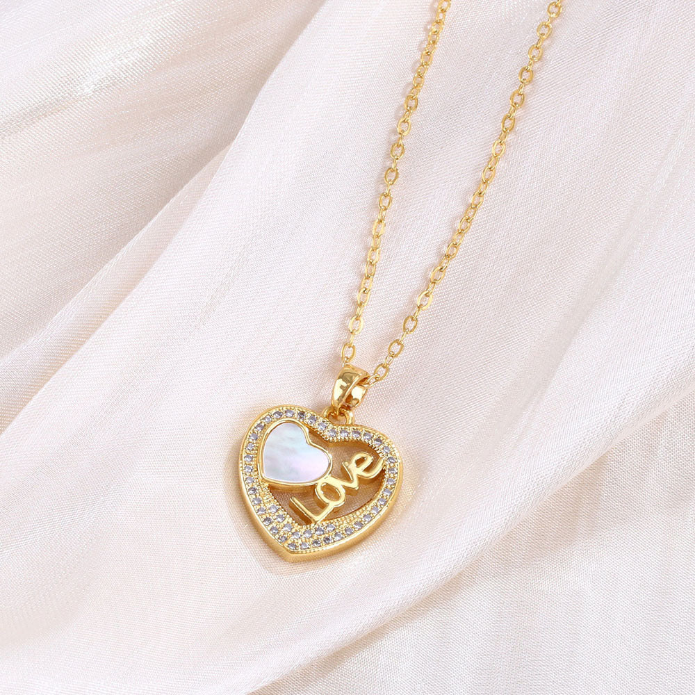 Wholesale Gold Plated Shell Heart Rhinestone Pendant Necklace Chic Everyday Jewelry Gift For Women