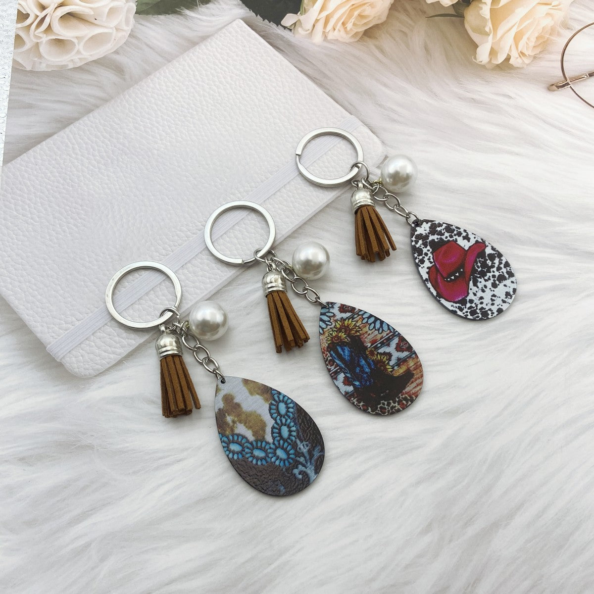 Wholesale Western Style Printed Acrylic Keychains