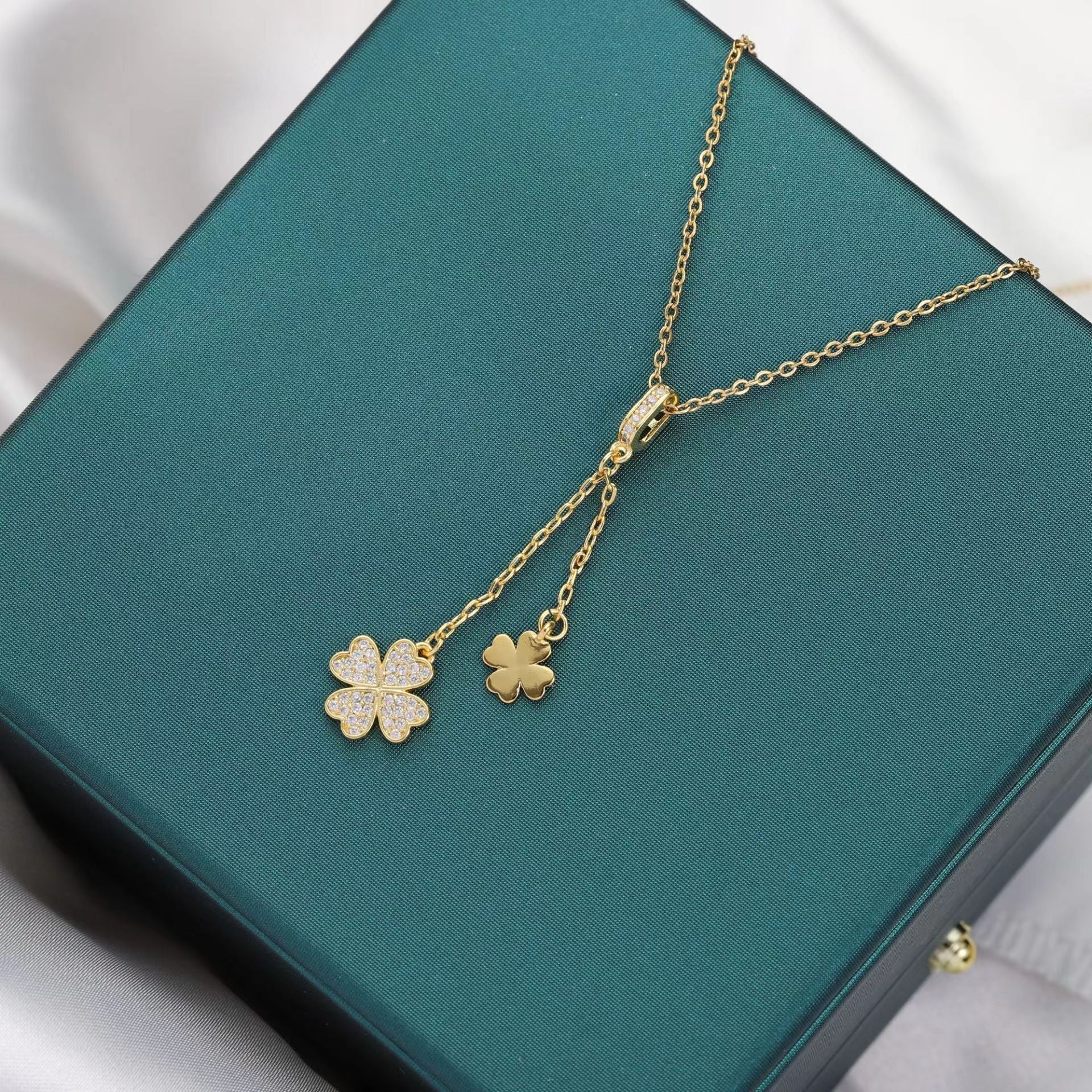 Al por mayor de nuevos collares de amor de acero inoxidable