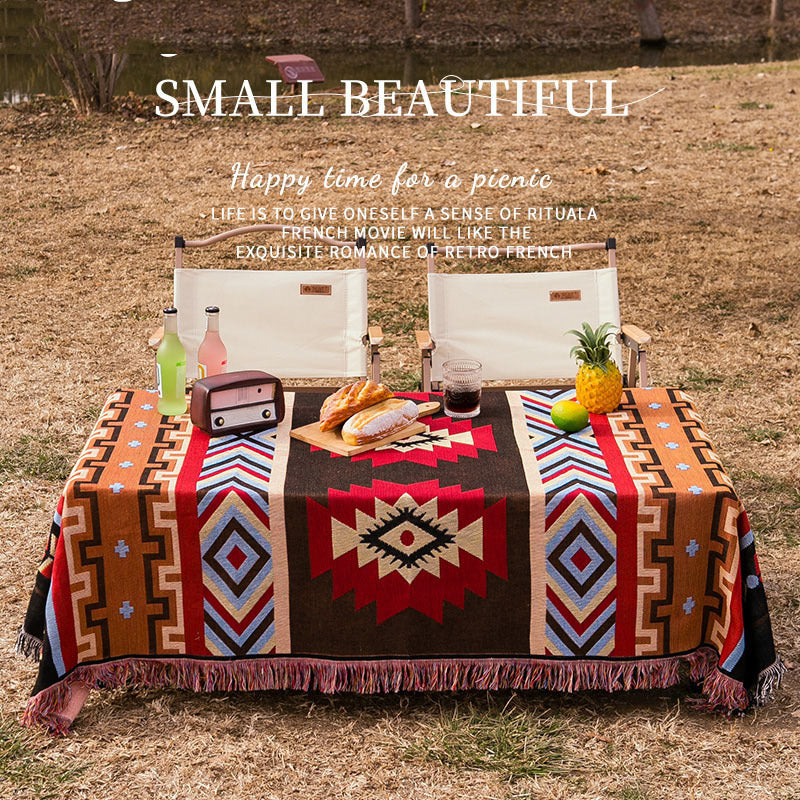 Wholesale Aztec Acrylic Picnic Mats, Camping Tablecloths, Outdoor Lawns, Moisture-proof Floor Mats, Tent Equipment, Thick Blankets