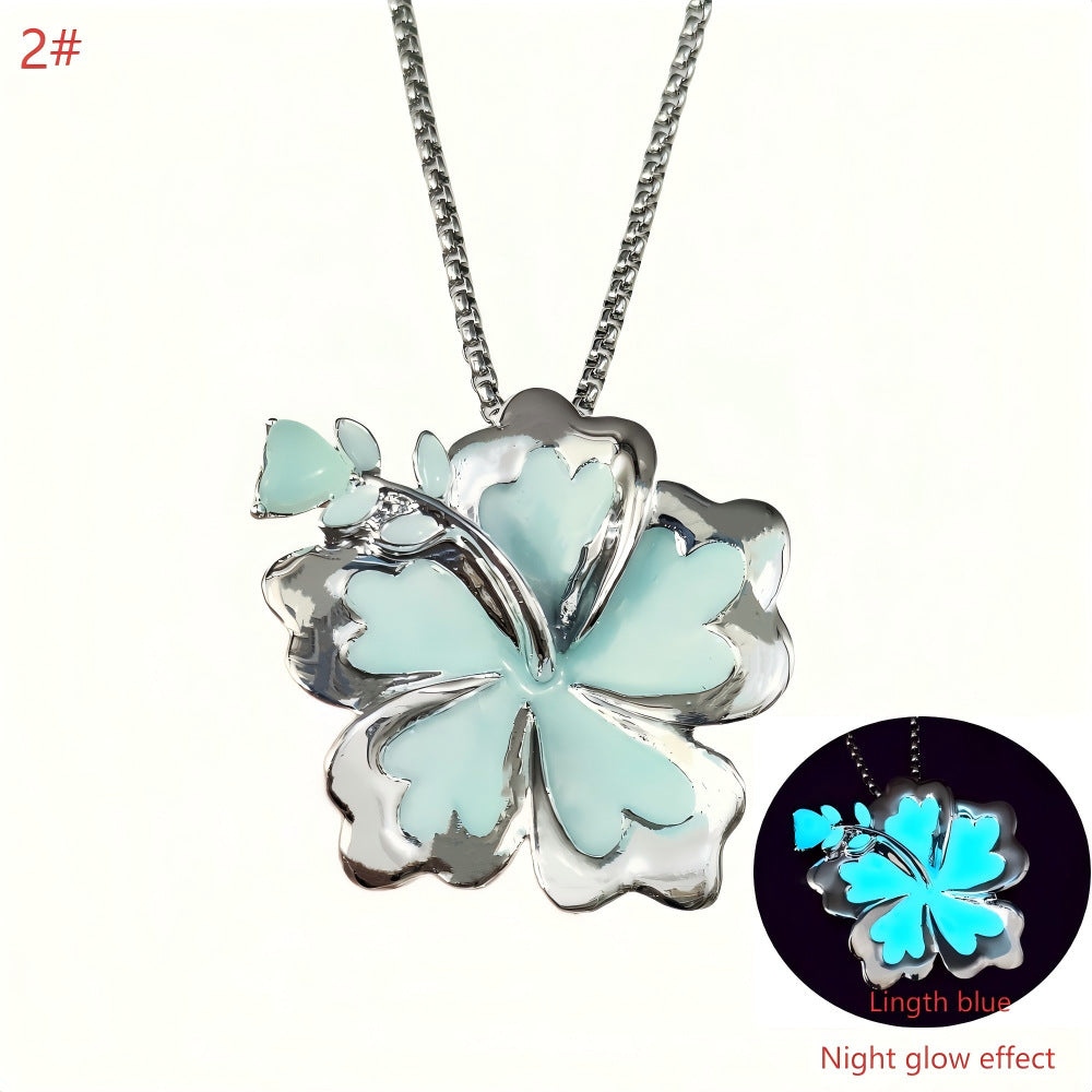 Wholesale Luminous Flower Silver Petal Necklace