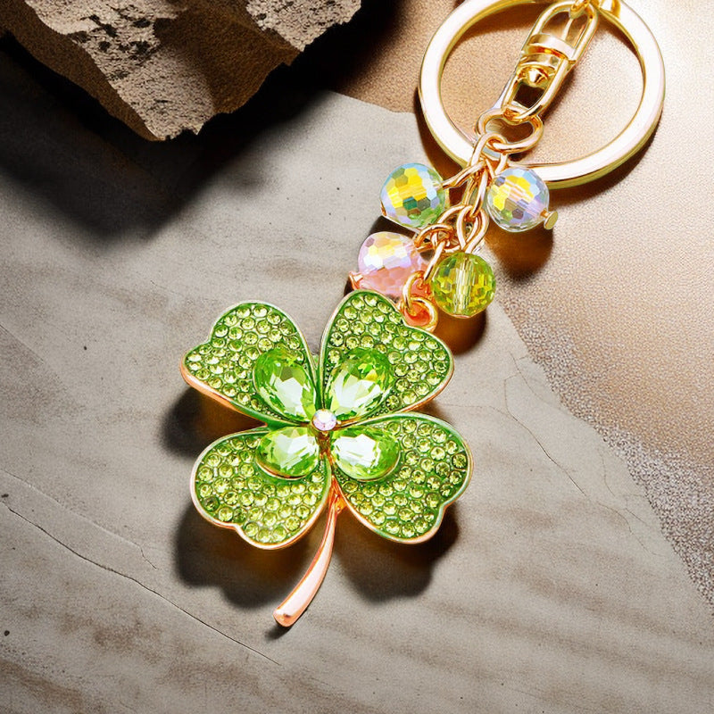 Wholesale Trendy Crystal Four Leaf Clover Keychain Zinc Alloy Car Key Ring Bag Charm Gift For Wedding Party