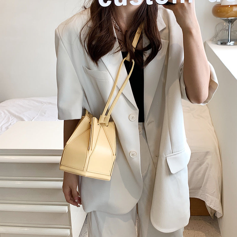 Wholesale Single Shoulder Crossbody Bag Large Capacity Pleated Drawstring Bag