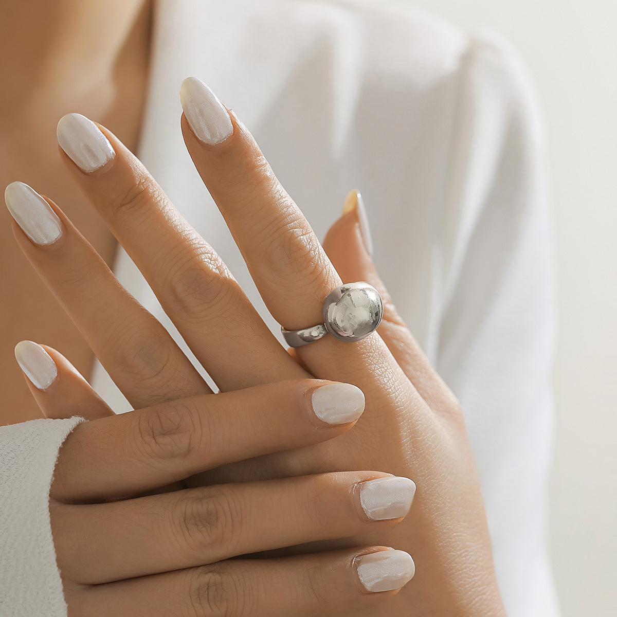 Wholesale exaggerated disc pleated metal ring simple irregular niche flower ring