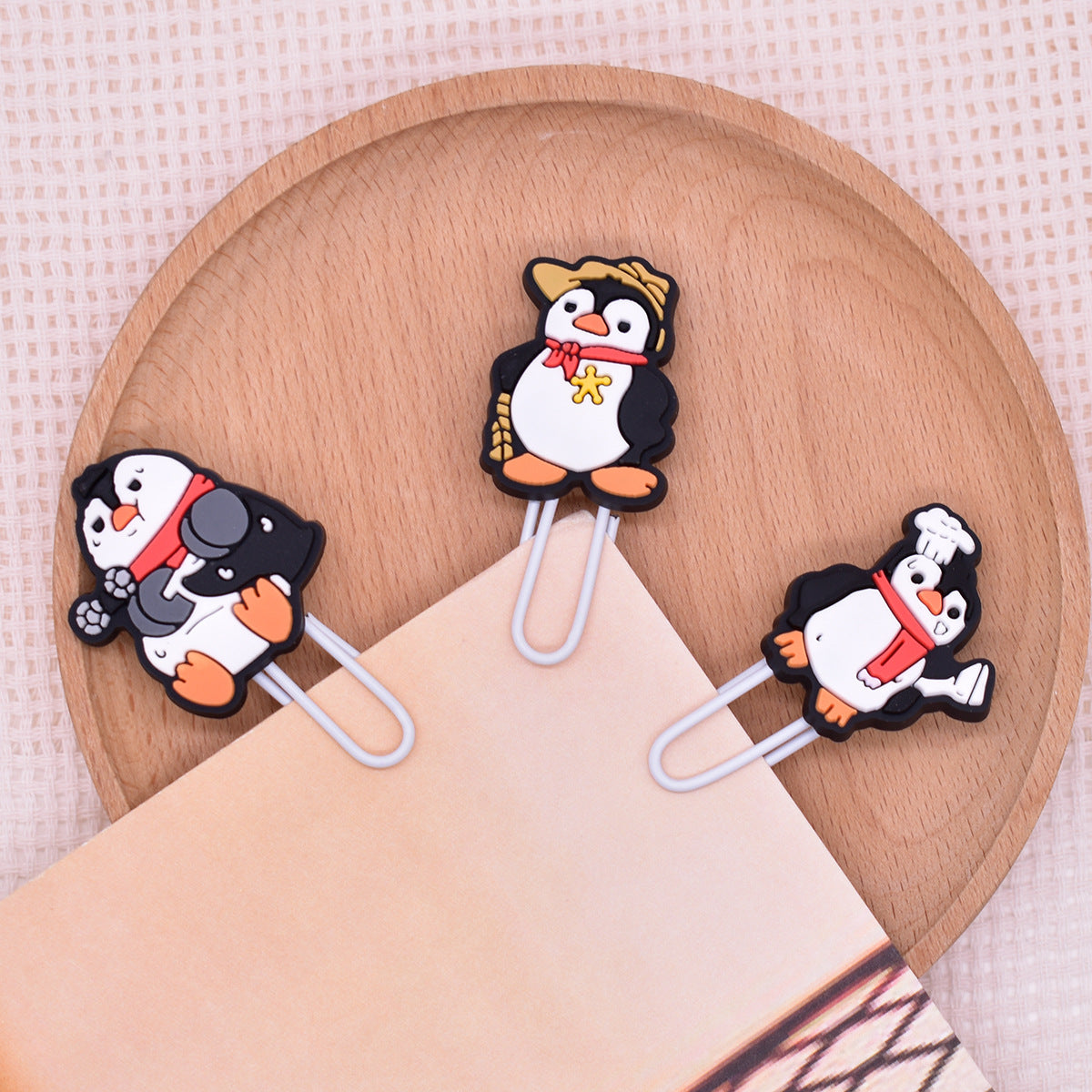 Wholesale  Random 50pcs/pack   Cartoon Antarctic Penguin Bookmarks