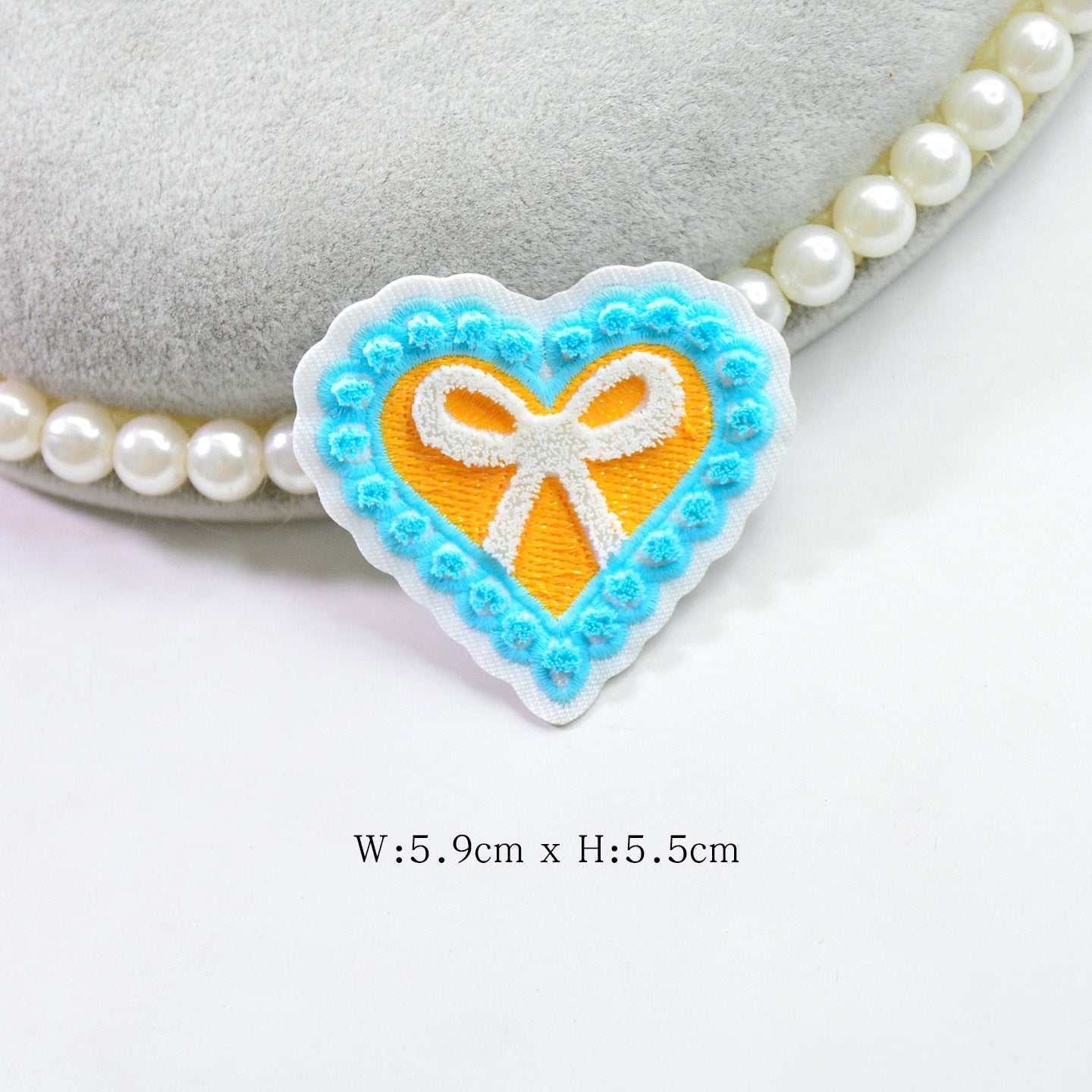 Wholesale Chic Pink Sequin Butterfly Embroidered Patch Felt Base DIY Sewing Decorative For Clothing Towels And Home Decor