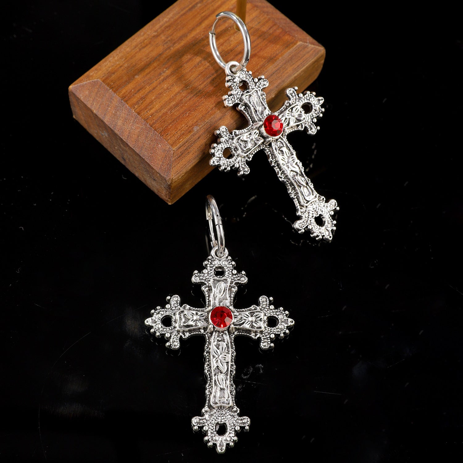 Wholesale Ancient silver flower vine cross gothic retro hip-hop exaggerated earrings