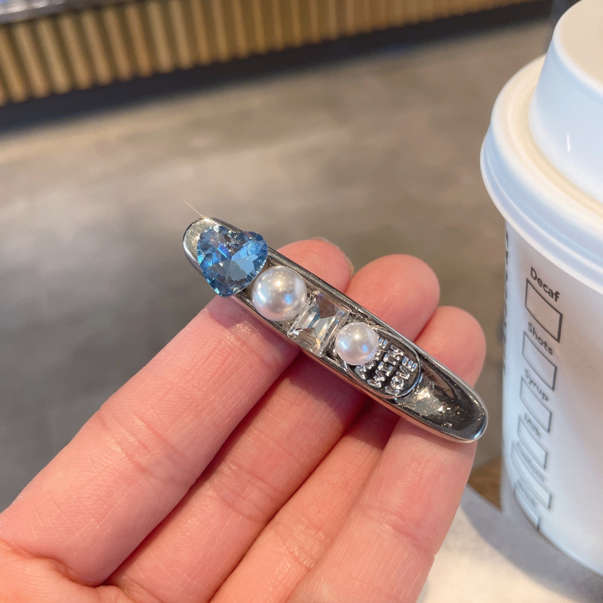 Wholesale Irregular oval rhinestone pearl hair clip