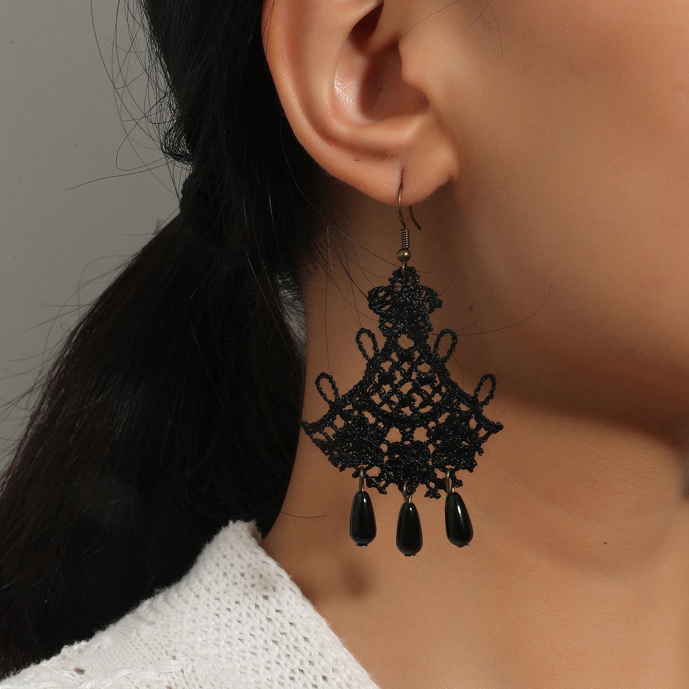 Wholesale Antique Black Tassel Lace Earrings