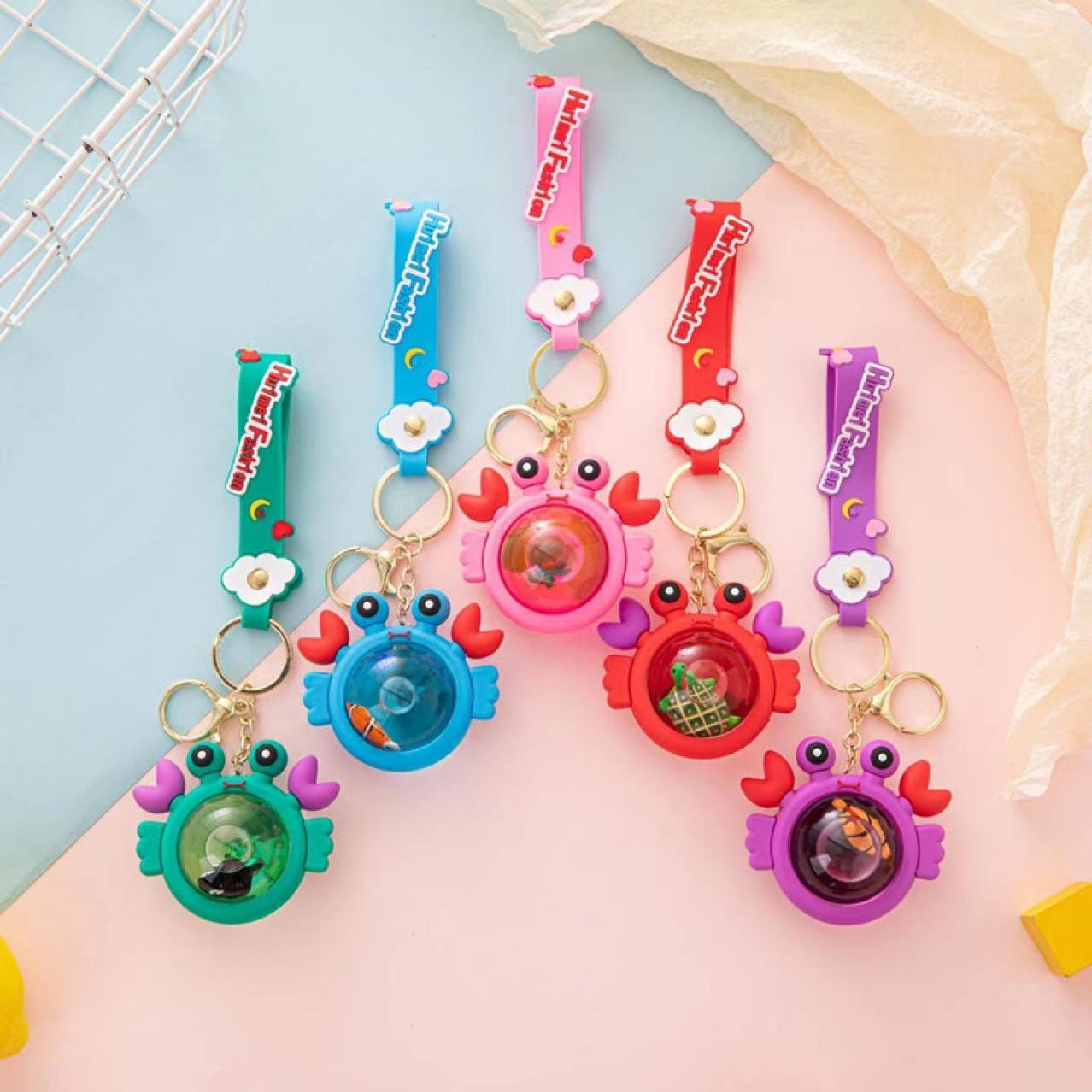 Wholesale Acrylic Floating Cartoon Crab Liquid Keychain