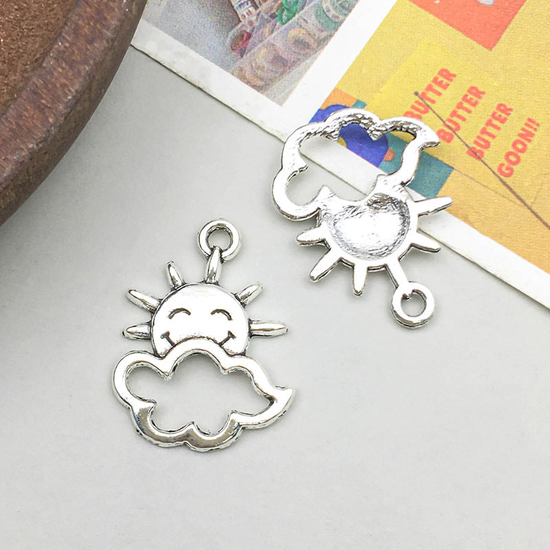 Wholesale Antique Silver Alloy Retro Simulation Star, Moon, Sun DIY Pendant