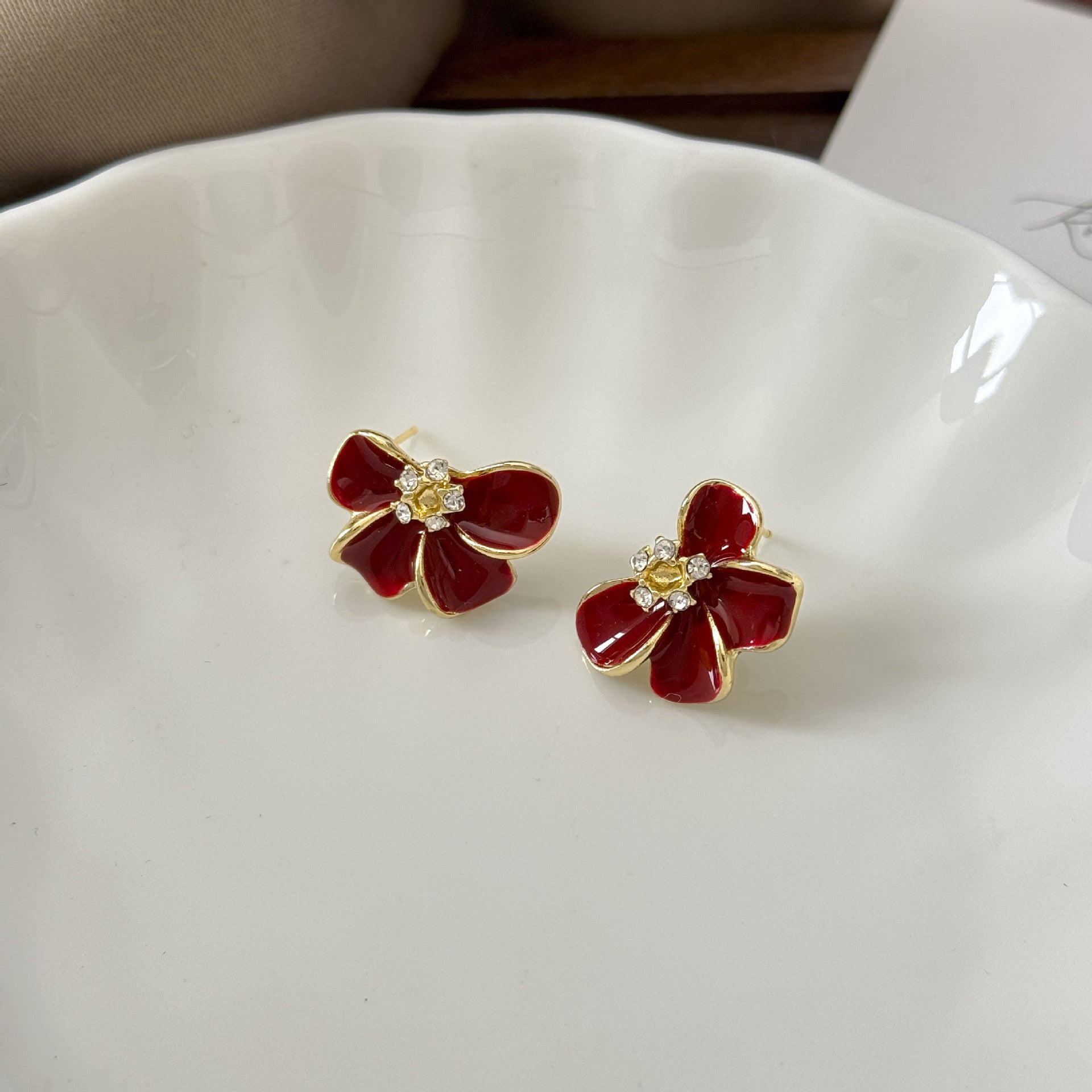 Wholesale New Chinese Style Red Heart Earrings Vintage Elegant Qipao Match Zinc Alloy Fashion Accessory